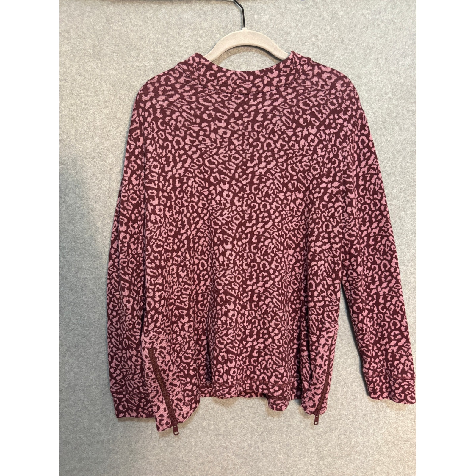 T By Talbots Leopard Print Zip Hem Sweater Women's Large Petite Pink Cotton